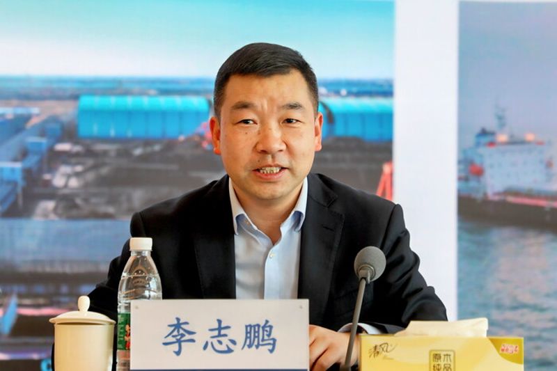 成人导航
党委副书记、副校长李志鹏致辞